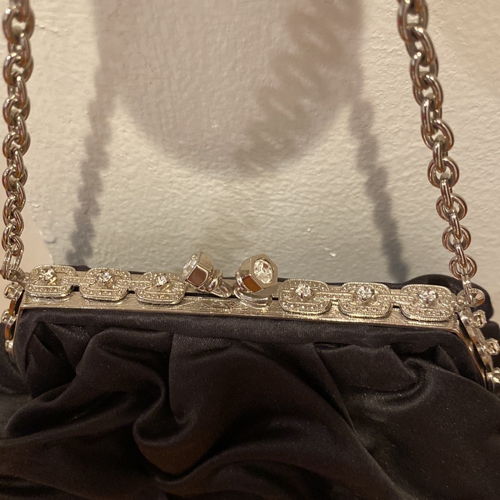 Beautiful Vanessa satin bag with rhinestones - Picture 6 of 11